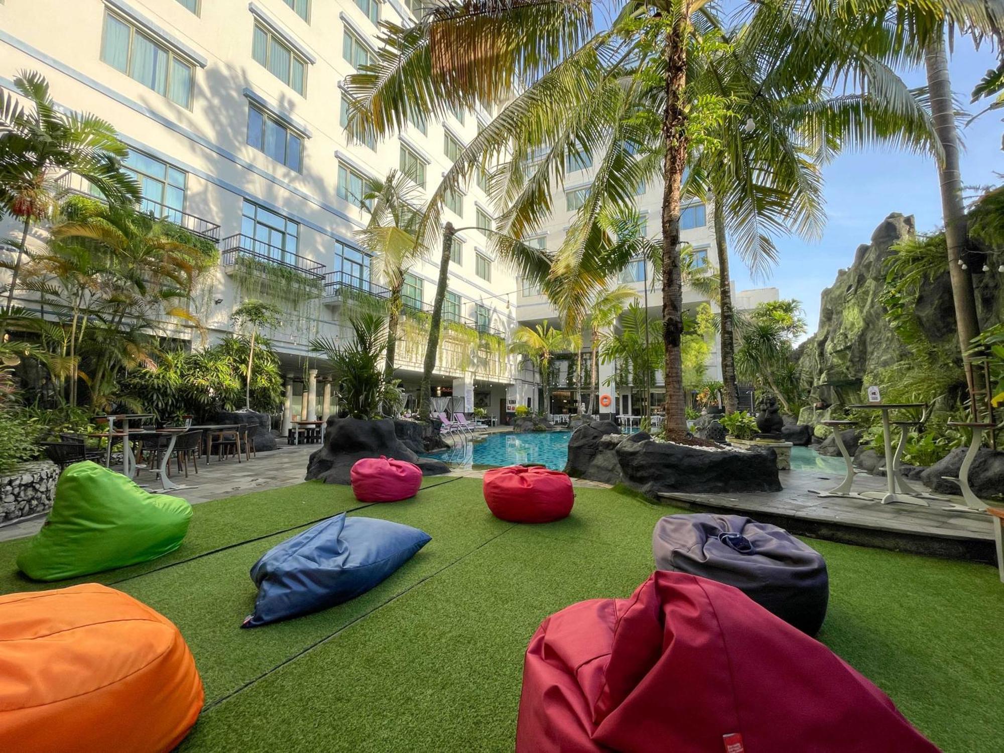 Kimaya Sudirman Yogyakarta By Harris Exterior photo