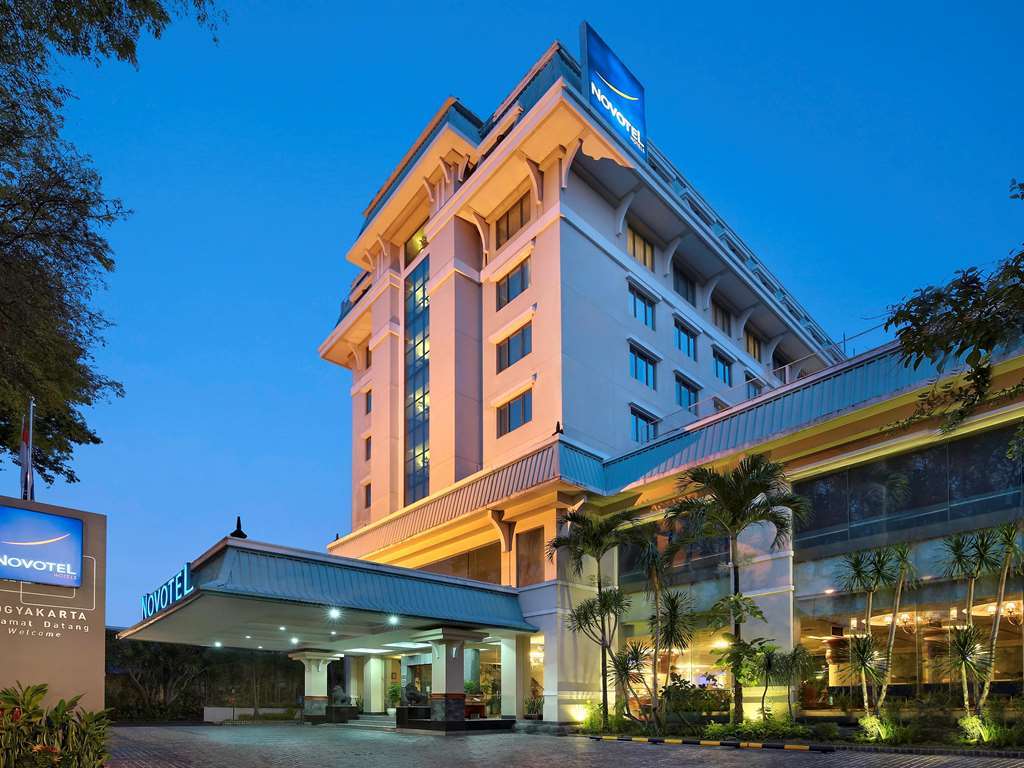 Kimaya Sudirman Yogyakarta By Harris Exterior photo